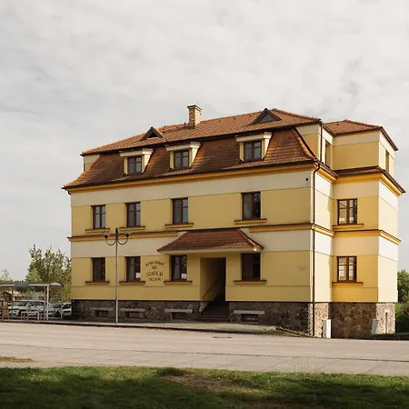 Apartmany Na Seniku Trebon Exterior photo